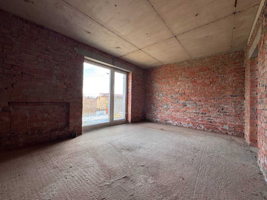 Продається будинок у с. Басівка | 212 м² | 8,5 соток | гараж на 2 авто