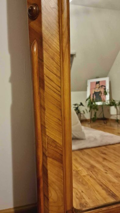 Lustro ścienne, drewniana rama z XIX w.