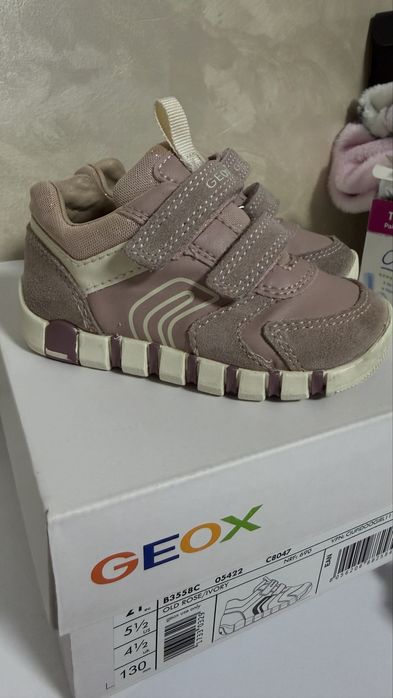 Дитячі кросівки Geox 21 розмір