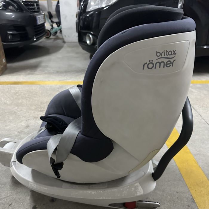 Cadeira auto marca Romer