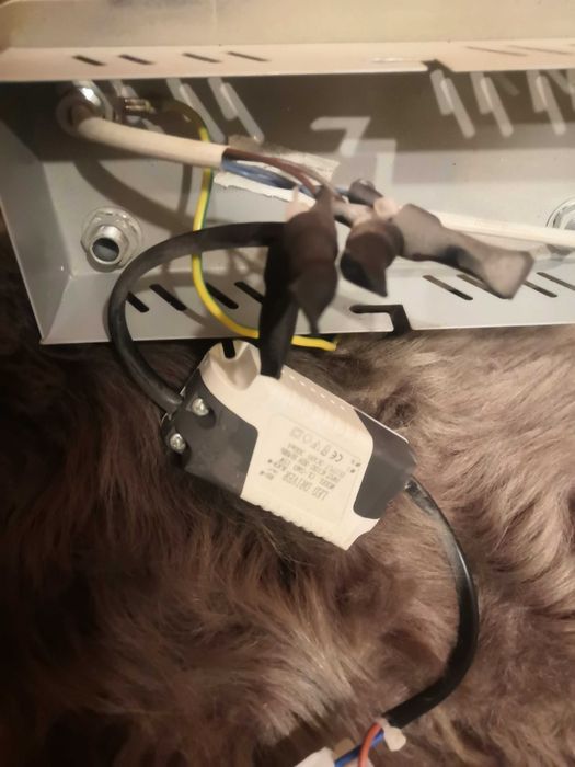 Żyrandol listwa led