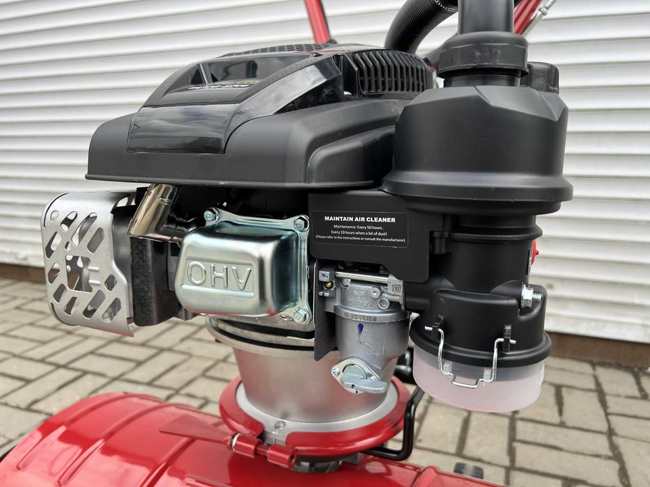Мотокультиватор Briggs & Stratton RV-170S PRO (Робік)