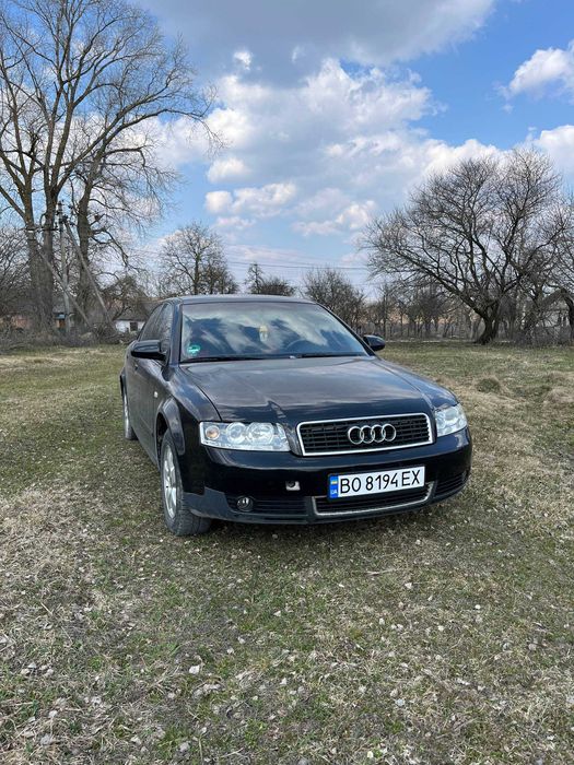 Продам Audi-A4..