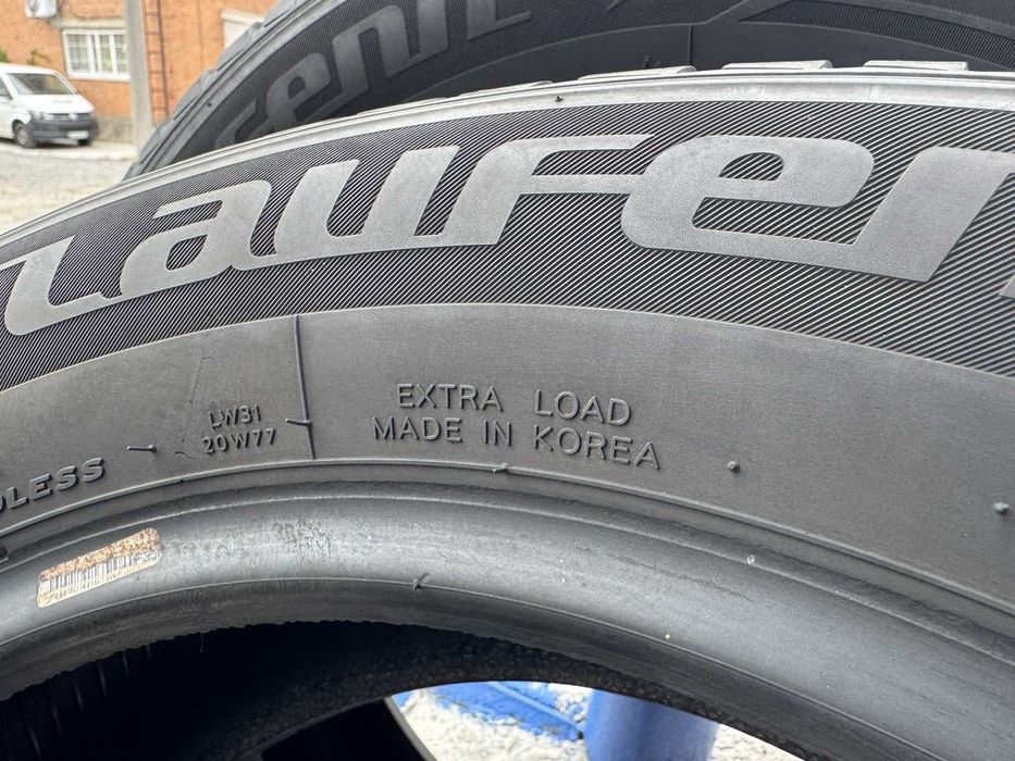 Зимові шини Laufenn 215/60 R16