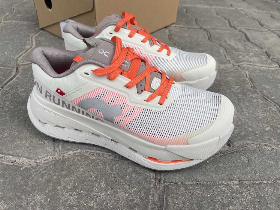 Кроссовки женские On Cloud Running Cloudsurfer next white flame 37-41