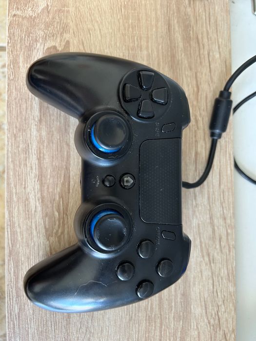 Ps4 pro 2 controle e 3 jogos