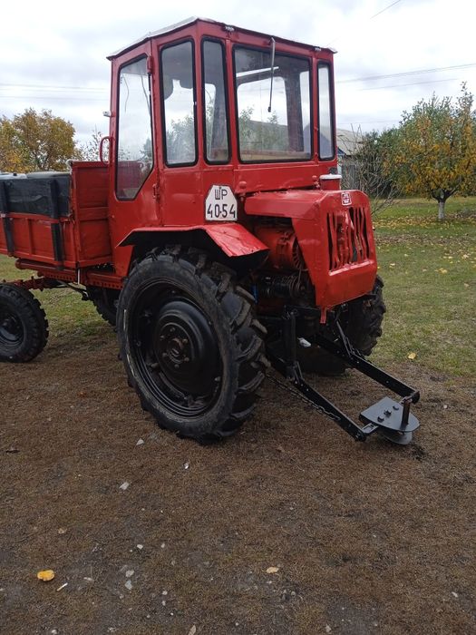 Продам трактор Т-16 .