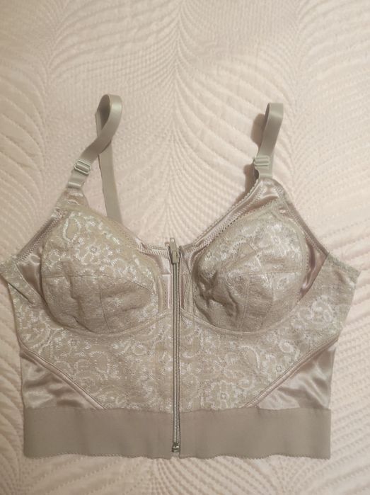 Жіночий топ бежевий