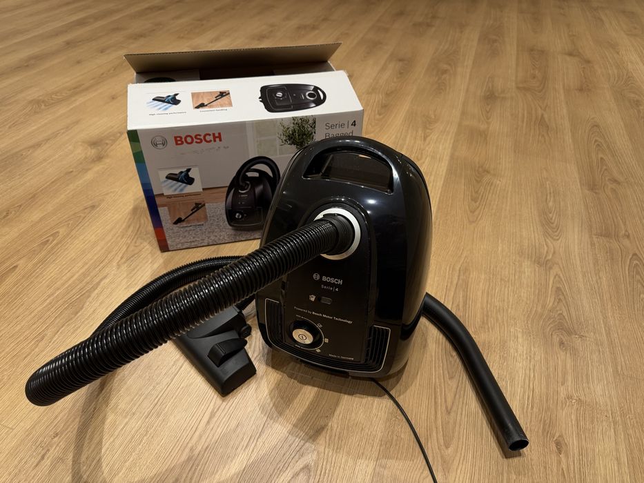 Aspirador Bosch Serie 4 (Garantia 3 anos)