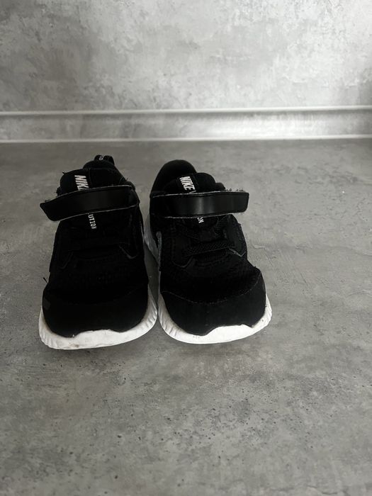 Кросівки дитячі nike revolution