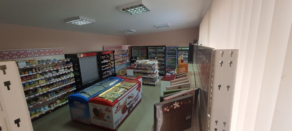 Комерційне приміщення магазину (кафе) с. Колодруби