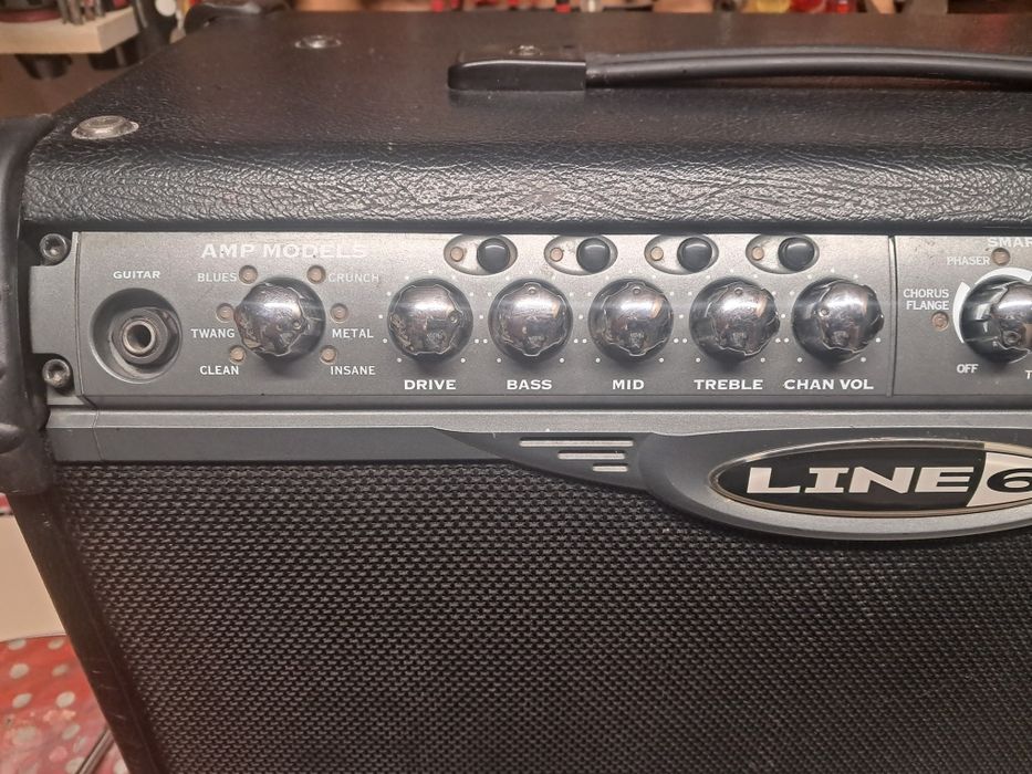 Amplificador de guitarra line6 spider II 75w