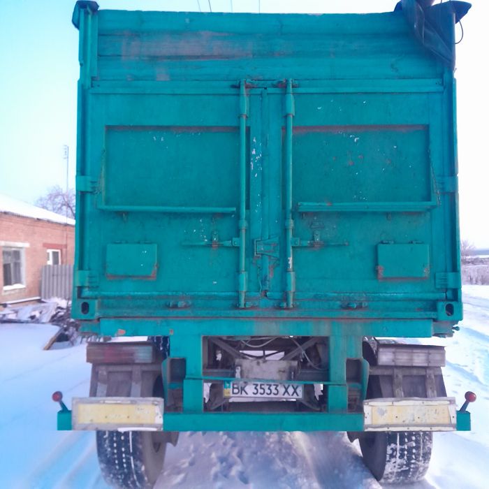 Продам грузовой прицеп трехосник