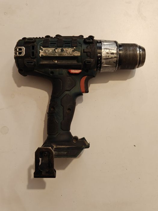 Uszkodzona wiertarkowkrętarka parkside PABS 20-Li E6