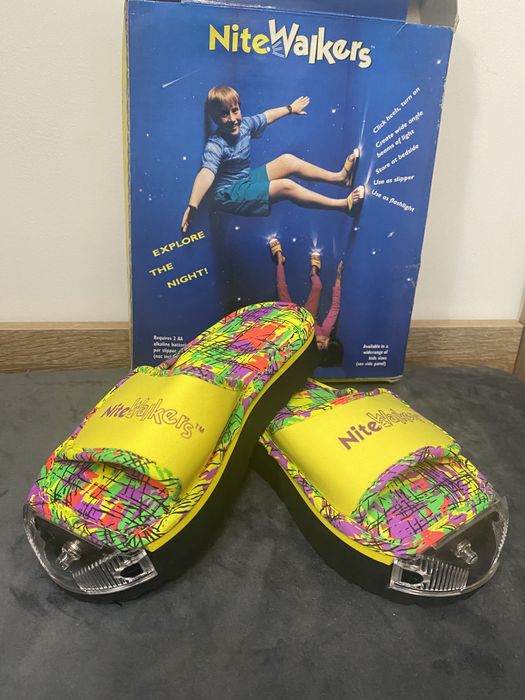 Дитячі тапочки з світлом