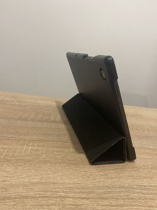 Sprzedam tablet Samsung Galaxy Tab A8 WiFi + Etui ochronne