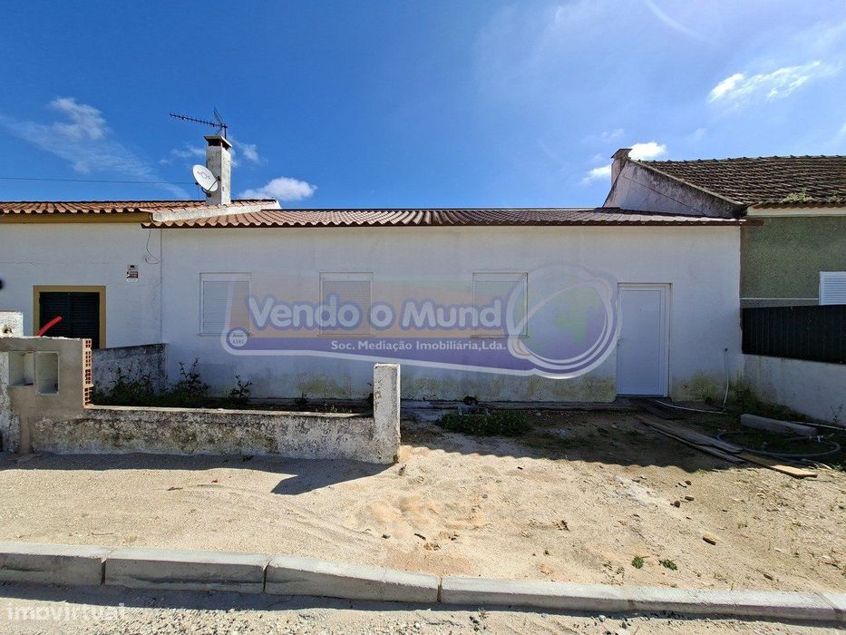 Moradia T1+1 em Granho (G070)