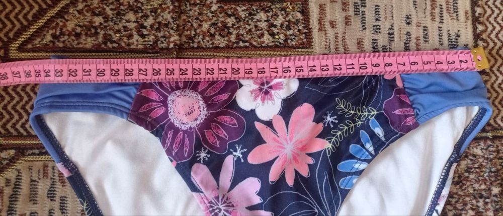 Купальник на дівчинку