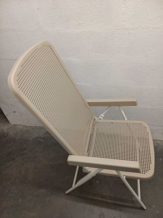 Cadeira IKEA modelo TORPARO