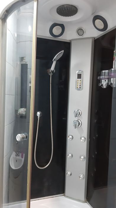 Здам 1км квартиру в центрі подобово. Включене опалення.