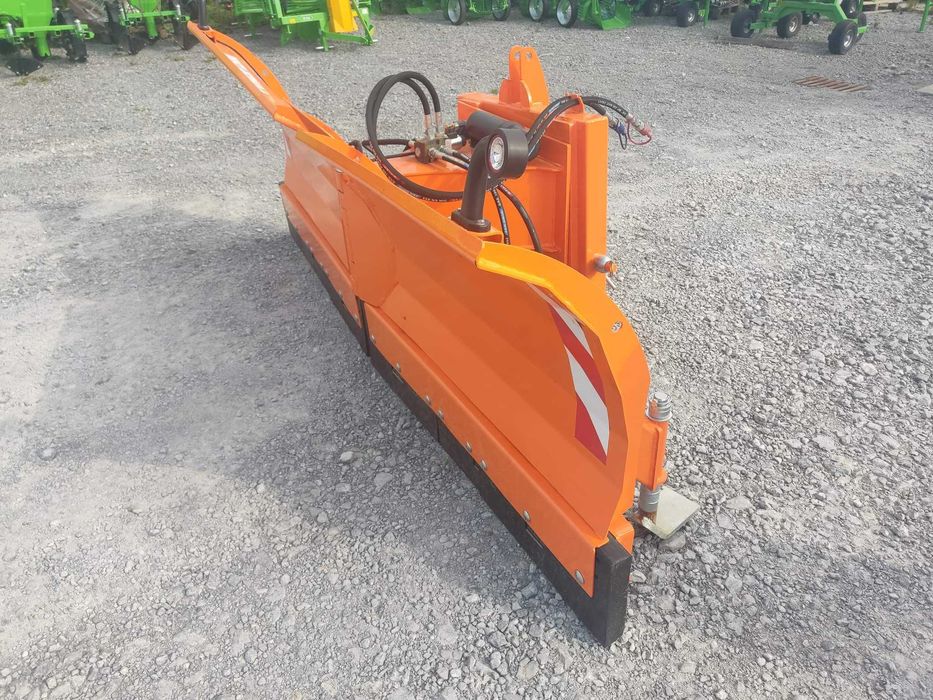 Pług do śniegu masywny Volant 2,5-3,2m hydrauliczny strzałka składany