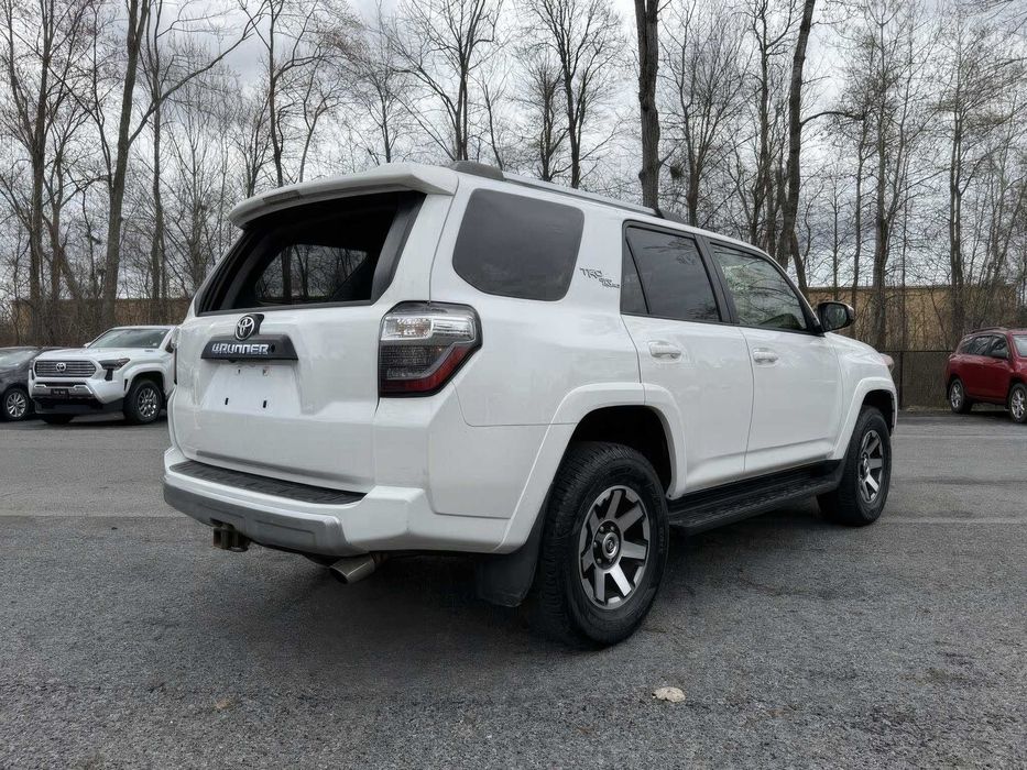 Toyota 4Runner      2018