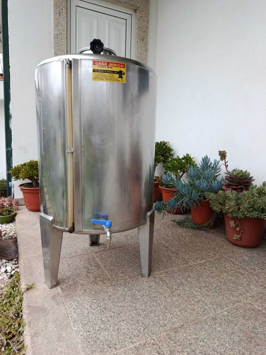 Cuba em Inox 150L – Estado Impecável, Robusta e Pronta a Usar!
