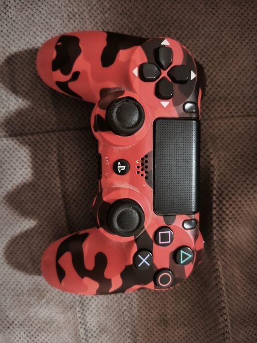 PlayStation 4 pad do konsoli