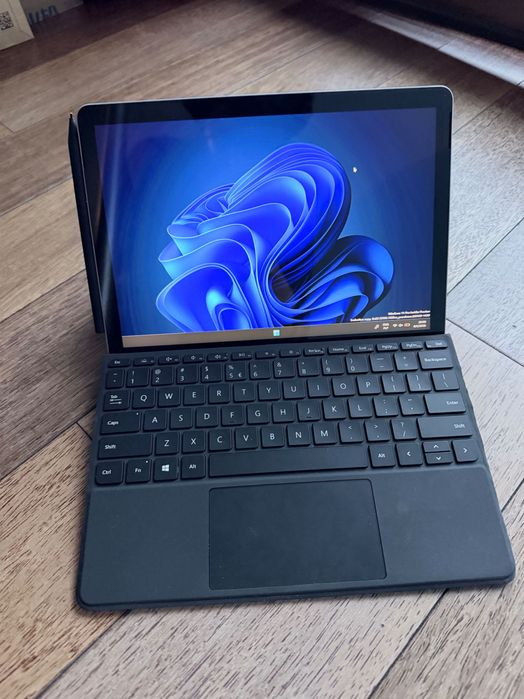 Microsoft Surface Go 3 + rysik