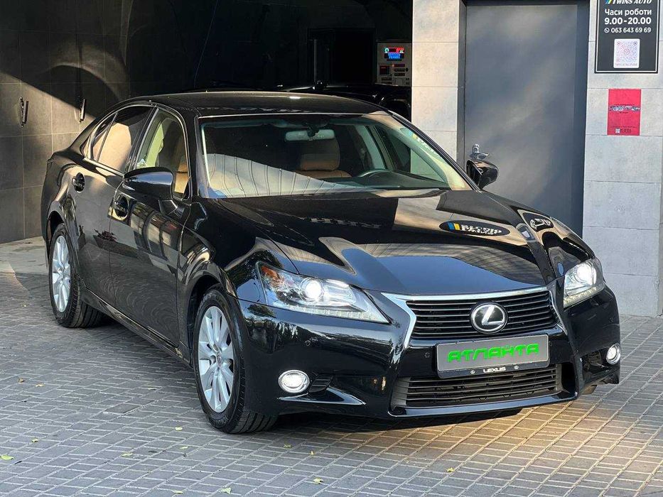 Lexus GS Офіціал 2013
