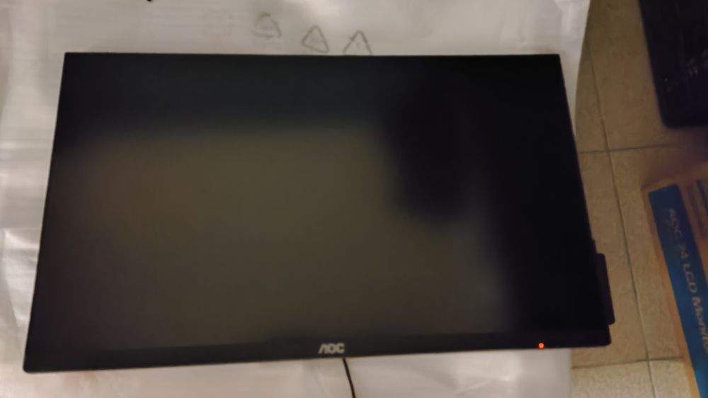 Monitor AOC 24 polegadas Full HD como novo