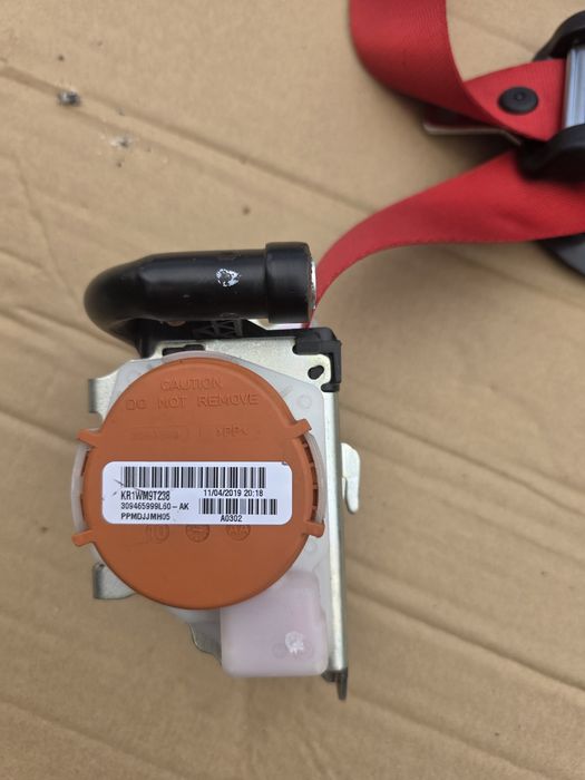 Pas bezpieczeństwa Mercedes amg czerwony w177 C118
