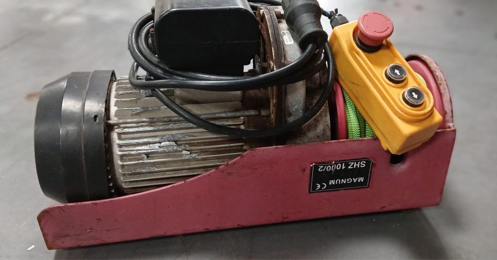 Guinchos eletricos usados - Equipamento Air Bungee - varios