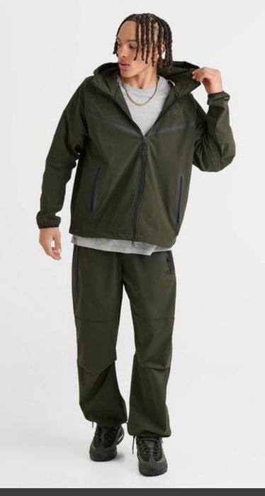 Костюм NIKE Sportswear Tech Woven новий original