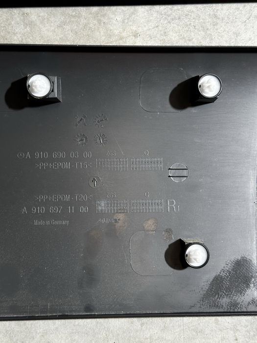Молдинг пластик накладка спрінтер Spriner W907 W910 передніх дверкй