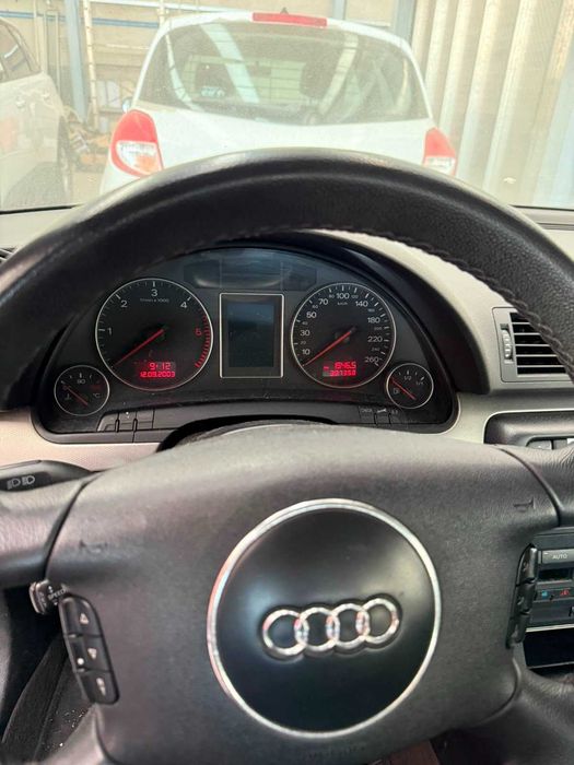 VENDO AUDI A4 2004 B6 (Peças ou reparação)
