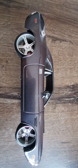 Model Dodge Challenger R/T 1970. skala 1:24 Maisto