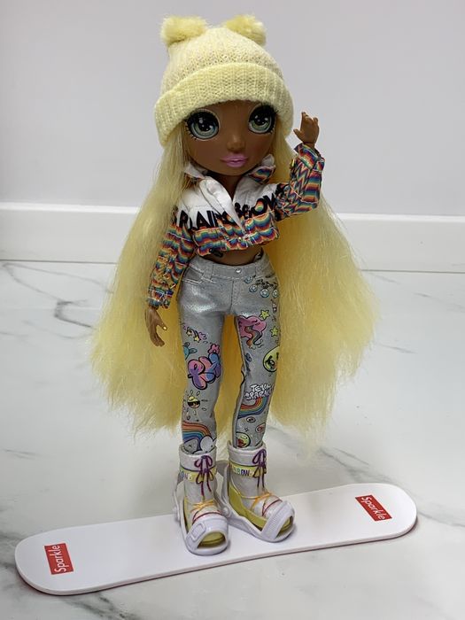 Lalka rainbow high winter break modowa kolekcjonerska Sunny Madoson