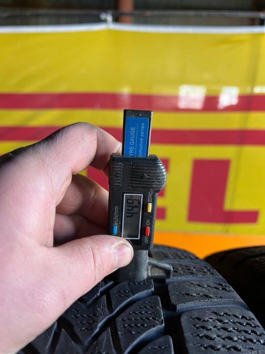 Шини 225/50 r17 94H Dunlop SP Winter Sport 4D 2020рік (1799)