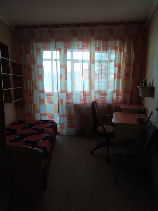 Продаю Срочно 4к.кв Таврический с Автономным Отоплением