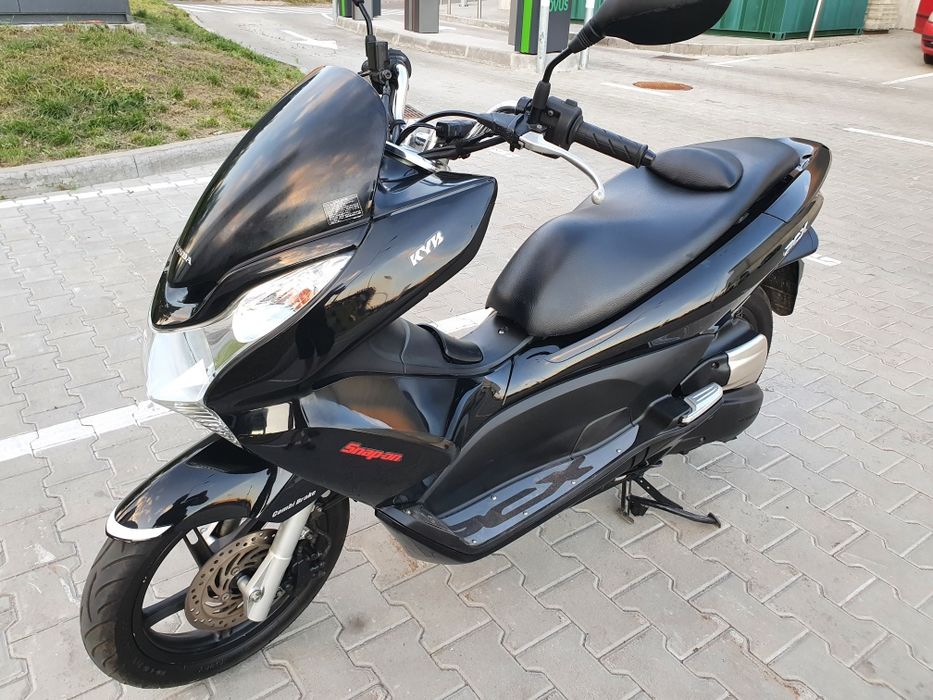 Yamaha Nmax 125 с контейнера макси скутер