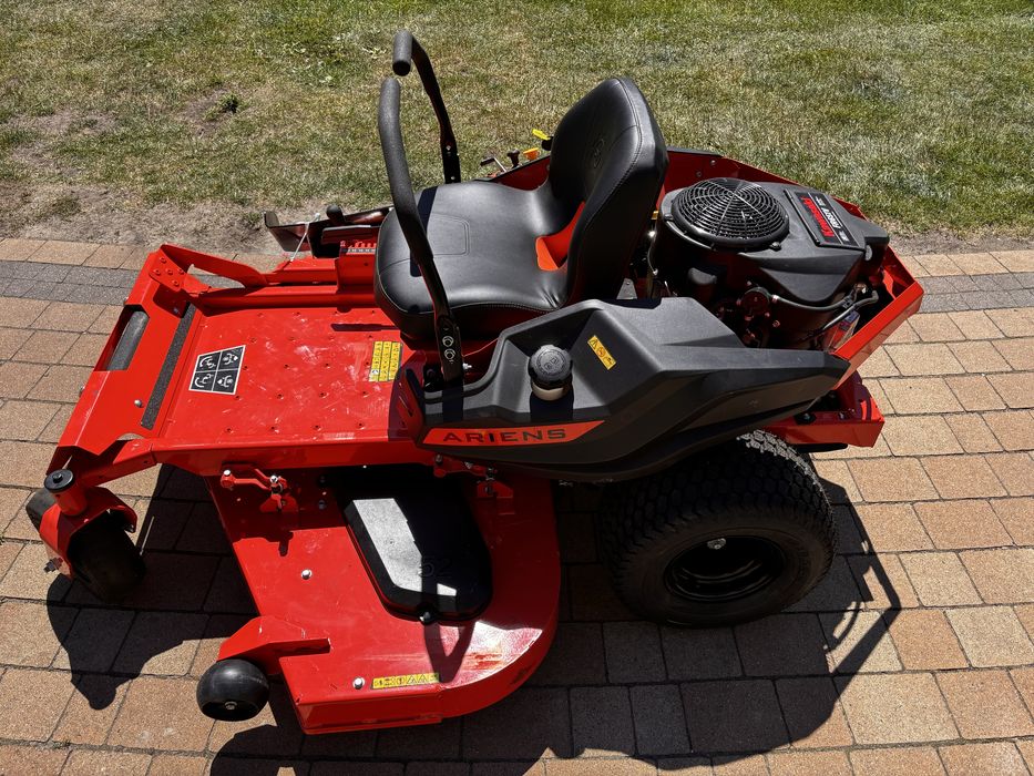 ARIENS EDGE 52 Kawasaki 21.5KM v-twin traktorek kosiarka USA zero turn