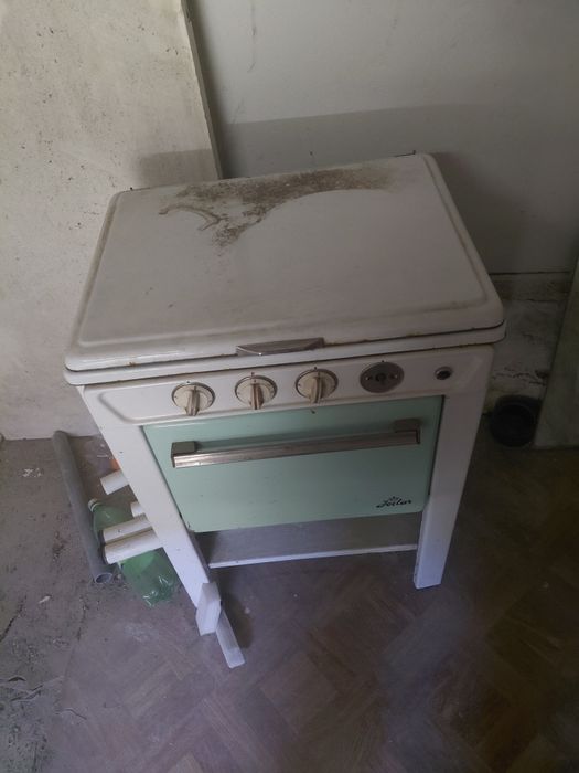 Fogao antigo em otimo estado