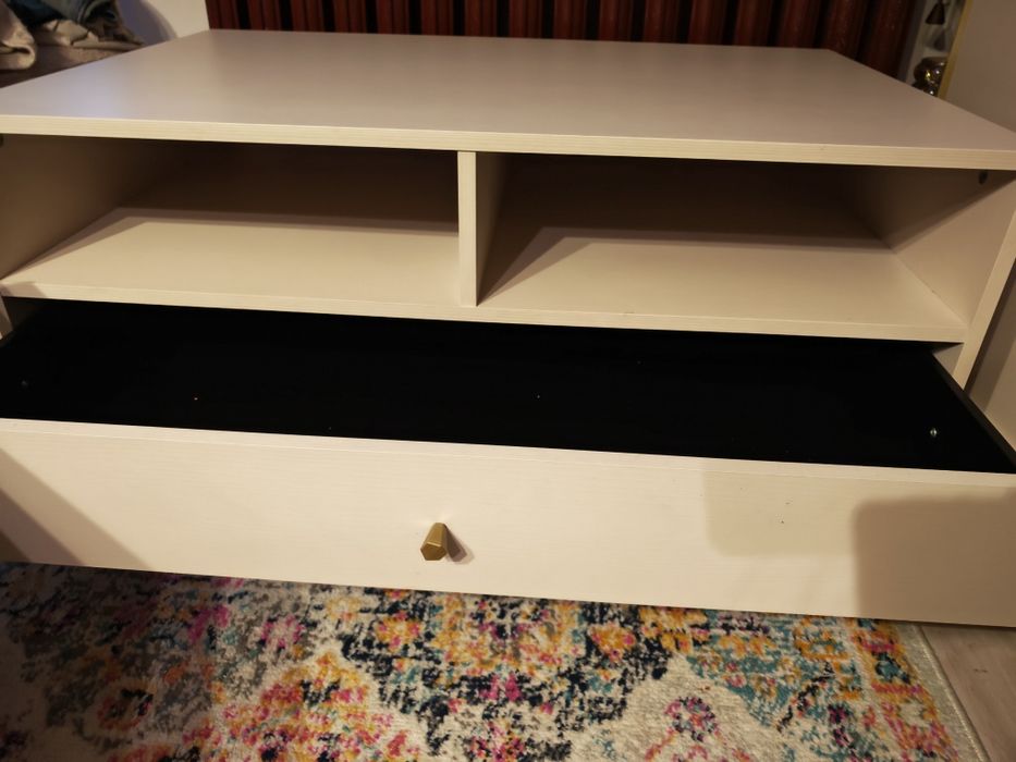 Stolik kawowy z szufladą