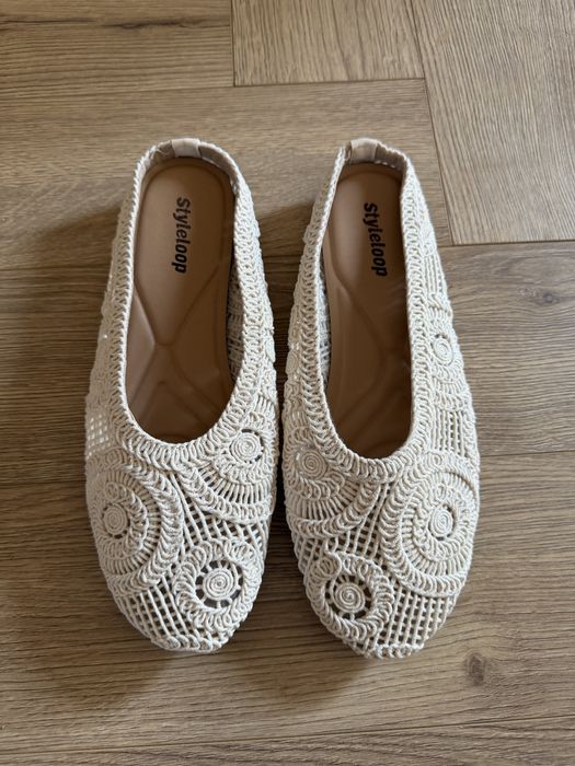 Beżowe nowe laczki r.39