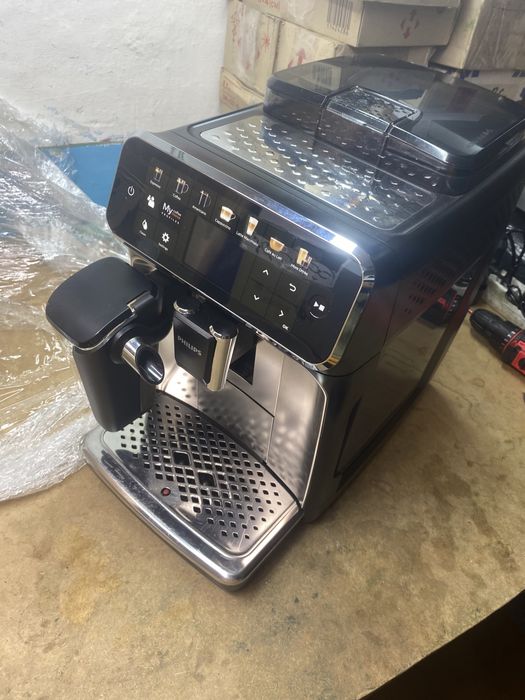 Кавомашина, кофемашина , кавоварка Philips LatteGo 5400 гарантія 6