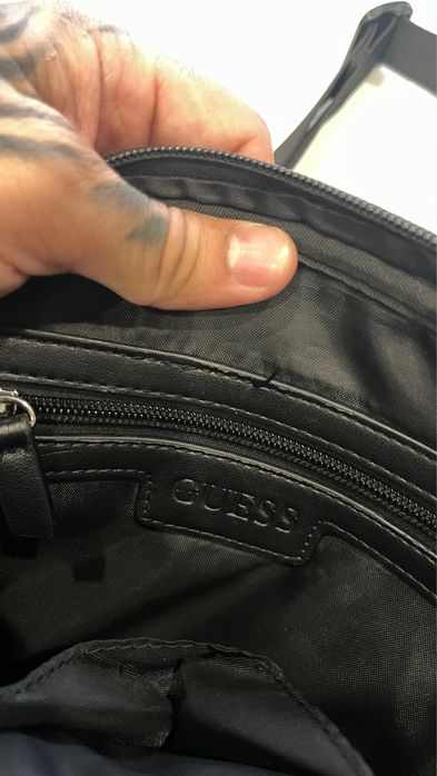 Bolsa da guess preta