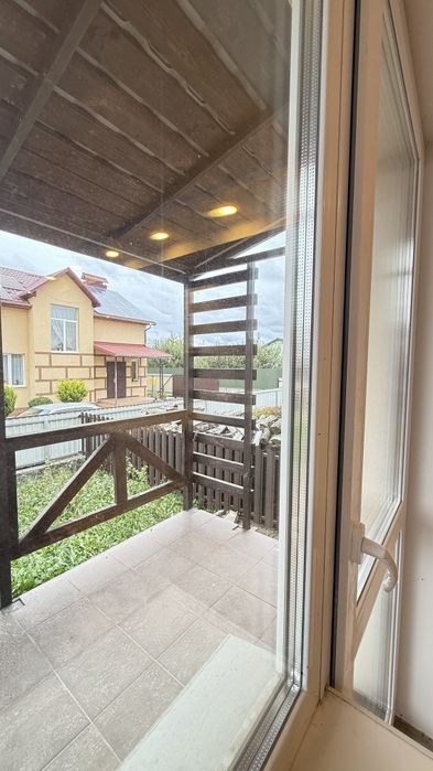 Таун з ремонтом та меблями, без комісії! Топ локація, поруч ВСЕ!