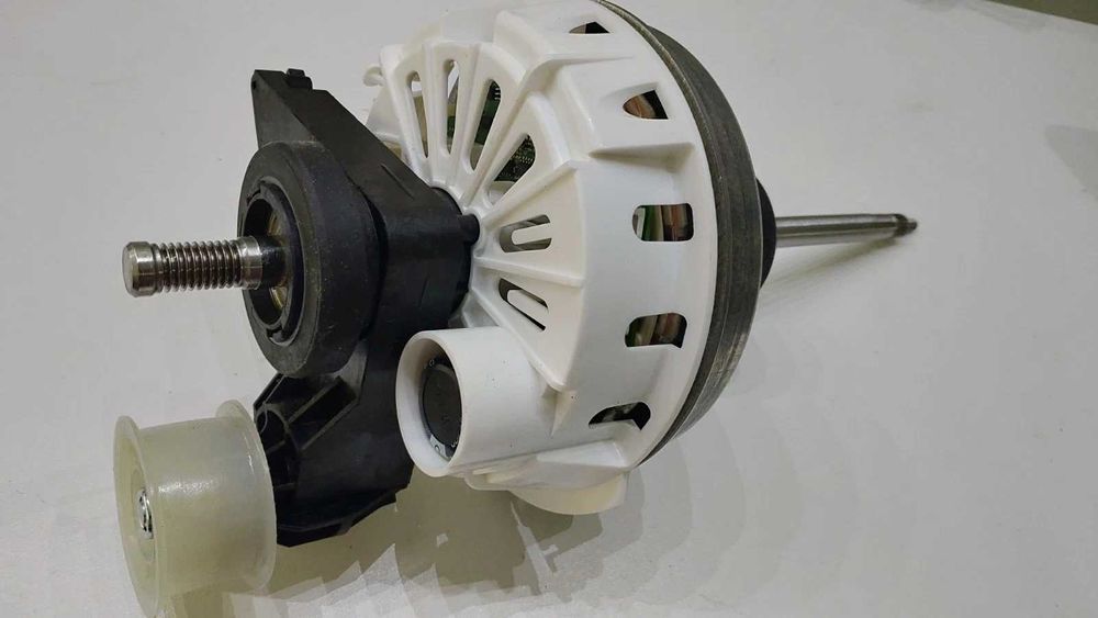 Motor Maquina Secar Indesit Hotpoint Ariston Whirlpool - C0052.6670