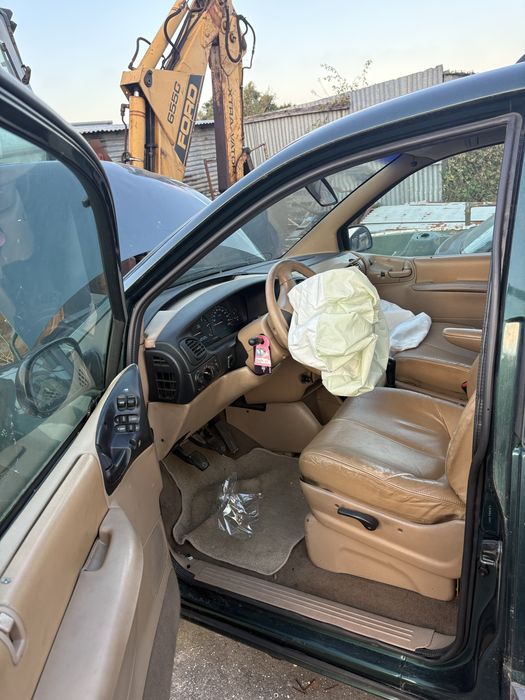 Chrysler Grand Voyager (Para Peças)